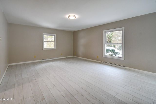 179 Steadwell Road, Amsterdam, NY 12010