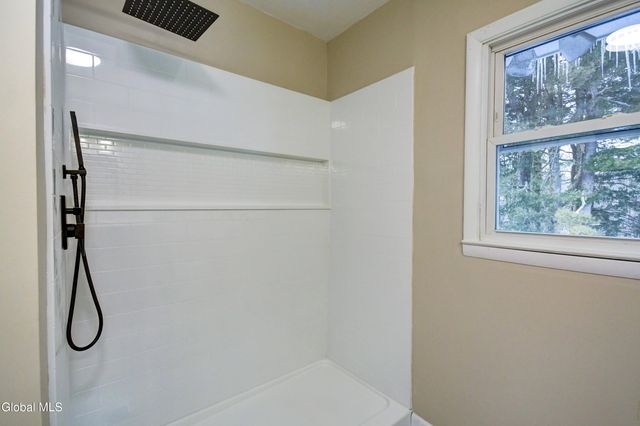 179 Steadwell Road, Amsterdam, NY 12010