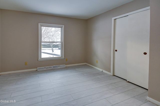 179 Steadwell Road, Amsterdam, NY 12010