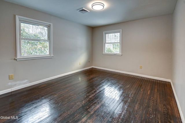 179 Steadwell Road, Amsterdam, NY 12010