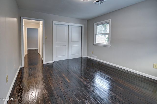 179 Steadwell Road, Amsterdam, NY 12010