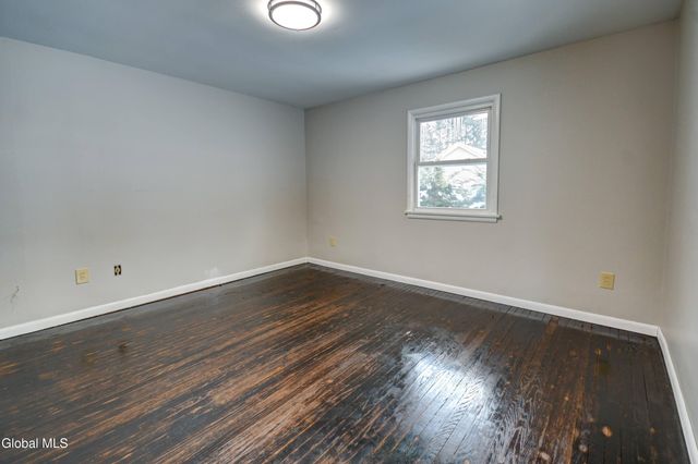 179 Steadwell Road, Amsterdam, NY 12010