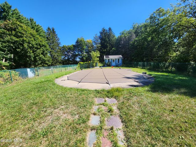 179 Steadwell Road, Amsterdam, NY 12010