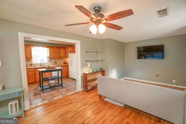 480 Taylors Gin Road, Temple, GA 30179