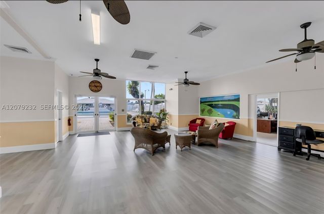 2551 W Golf Blvd 101, Pompano Beach, FL 33064