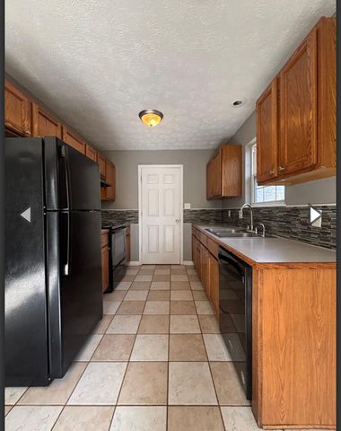 2124 West Calhoun Street, Springfield, MO 65802