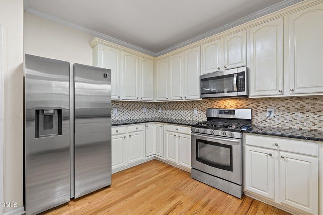 1002 Chickering Court, Apex, NC 27502