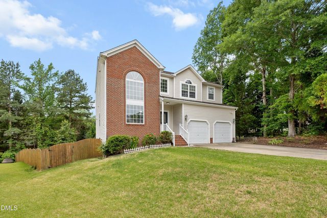 1002 Chickering Court, Apex, NC 27502