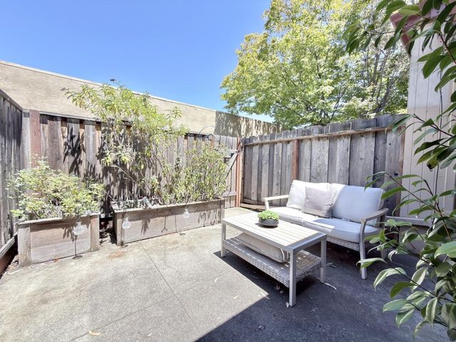 1531 Marina Court B, San Mateo, CA 94403