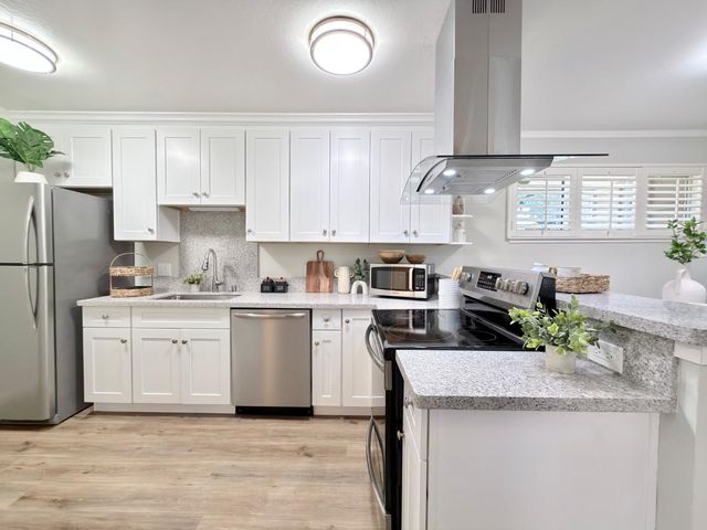 1531 Marina Court B, San Mateo, CA 94403