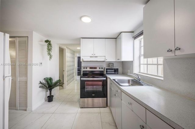416 NW 58th Ave, Miami, FL 33126