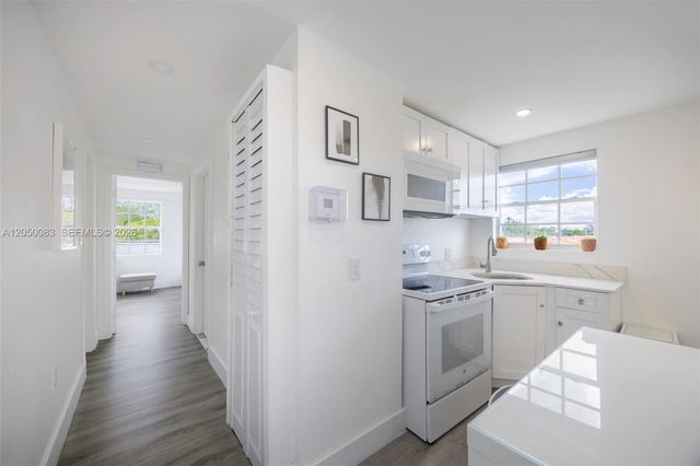416 NW 58th Ave, Miami, FL 33126