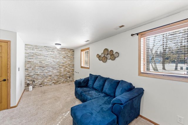 8645 176th Avenue NW, Ramsey, MN 55303