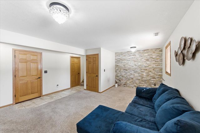 8645 176th Avenue NW, Ramsey, MN 55303