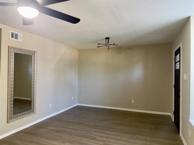 10168 Beekman Place Drive, Houston, TX 77043