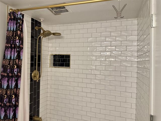 10168 Beekman Place Drive, Houston, TX 77043