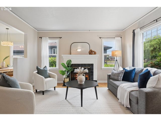 6532 N KNOWLES Ave, Portland, OR 97217