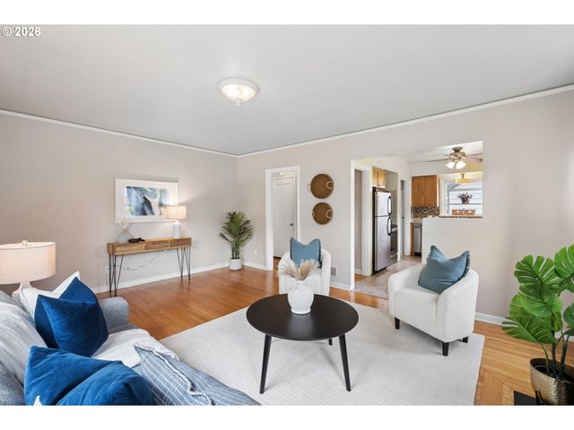 6532 N KNOWLES Ave, Portland, OR 97217
