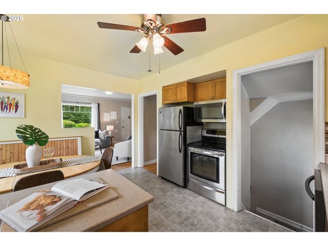 6532 N KNOWLES Ave, Portland, OR 97217