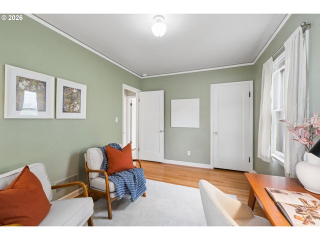 6532 N KNOWLES Ave, Portland, OR 97217