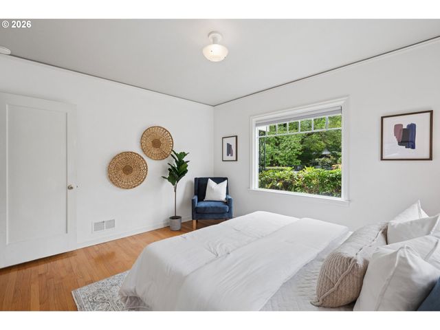 6532 N KNOWLES Ave, Portland, OR 97217