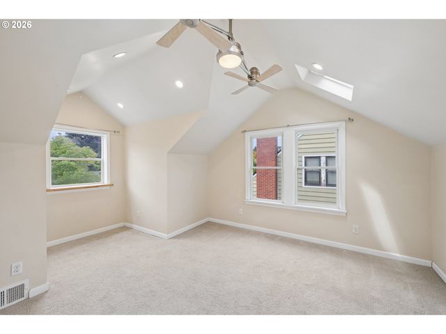 6532 N KNOWLES Ave, Portland, OR 97217