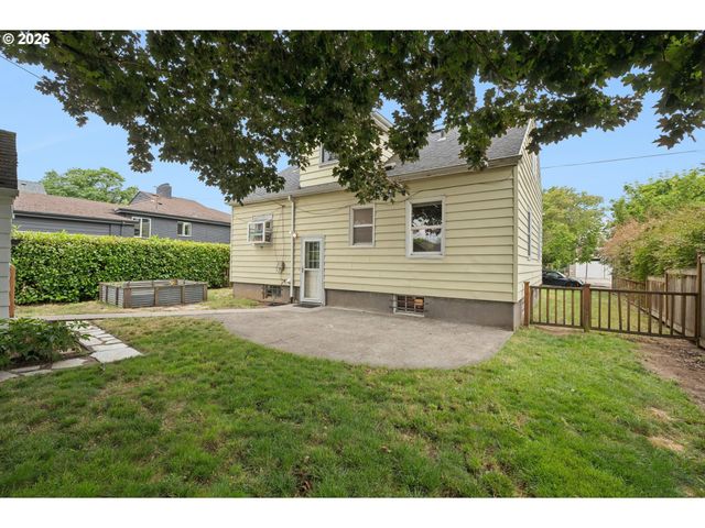 6532 N KNOWLES Ave, Portland, OR 97217