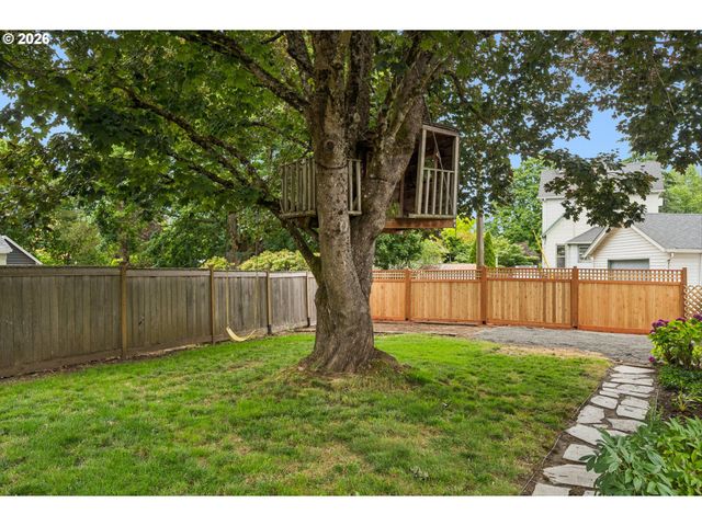 6532 N KNOWLES Ave, Portland, OR 97217