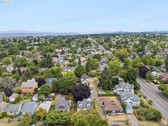 6532 N KNOWLES Ave, Portland, OR 97217