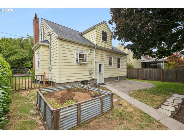 6532 N KNOWLES Ave, Portland, OR 97217