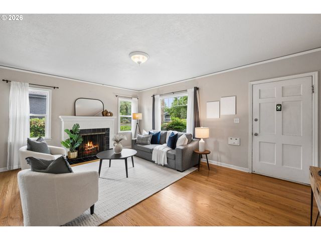 6532 N KNOWLES Ave, Portland, OR 97217