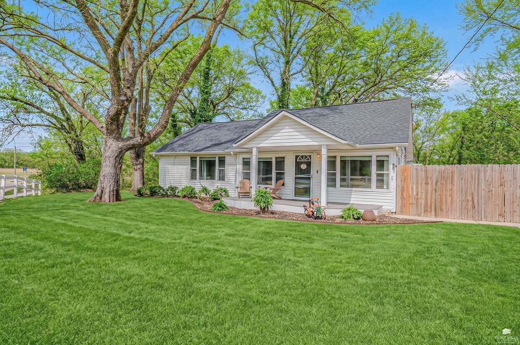 1414 Rucker, Junction City, KS 66441