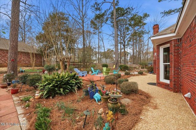 206 Oak Hollow Drive, Madison, MS 39110