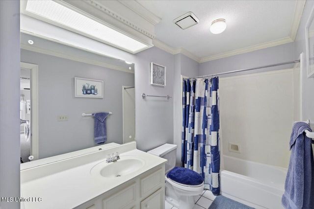 206 Oak Hollow Drive, Madison, MS 39110