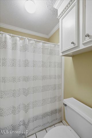 206 Oak Hollow Drive, Madison, MS 39110