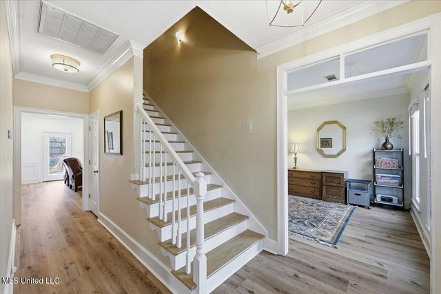 206 Oak Hollow Drive, Madison, MS 39110