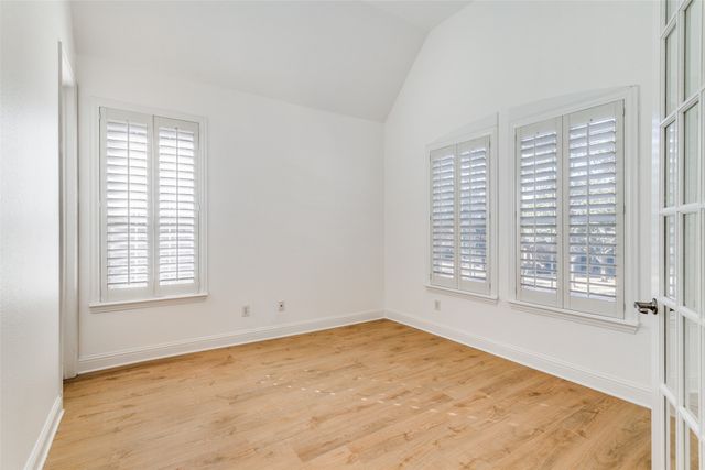 7315 Native Oak Lane, Irving, TX 75063