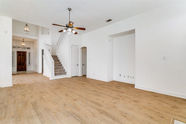 7315 Native Oak Lane, Irving, TX 75063