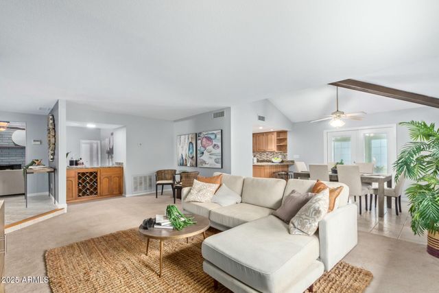 18585 N 70TH Avenue, Glendale, AZ 85308