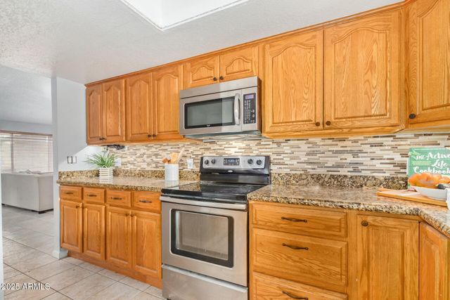 18585 N 70TH Avenue, Glendale, AZ 85308