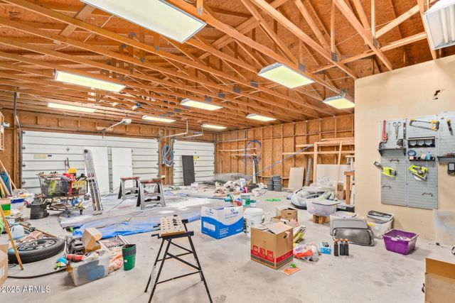 18585 N 70TH Avenue, Glendale, AZ 85308