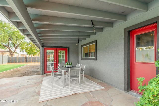 18585 N 70TH Avenue, Glendale, AZ 85308