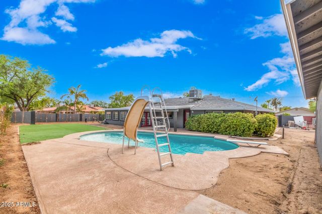 18585 N 70TH Avenue, Glendale, AZ 85308