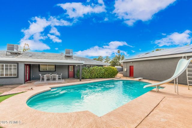 18585 N 70TH Avenue, Glendale, AZ 85308