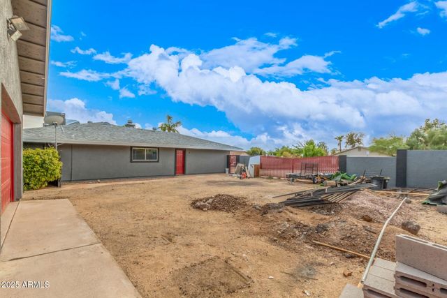 18585 N 70TH Avenue, Glendale, AZ 85308