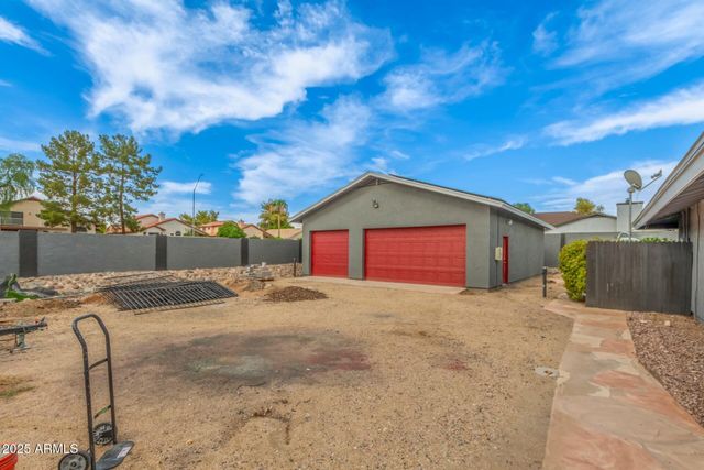 18585 N 70TH Avenue, Glendale, AZ 85308