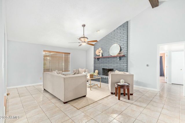 18585 N 70TH Avenue, Glendale, AZ 85308