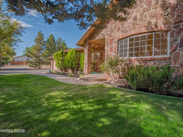 12745 Thomas Creek Road, Reno, NV 89511