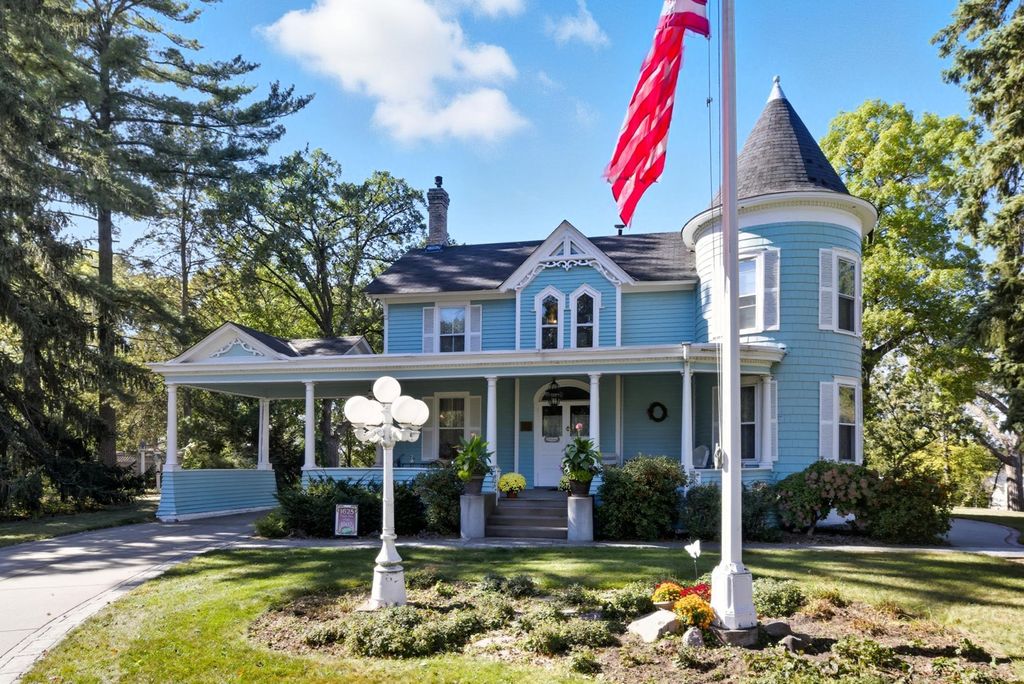 1625 3rd Avenue, Anoka, MN 55303