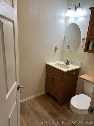 25044 S 145th E, Webbers Falls, OK 74470